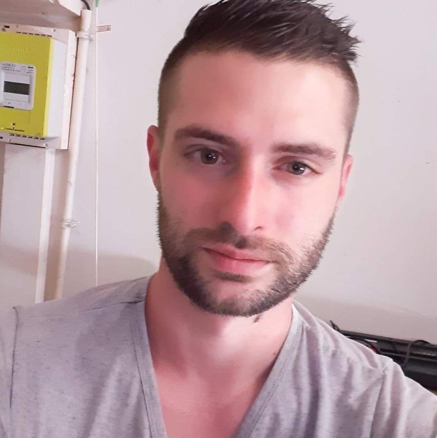 Profil de Tanael, 39 ans, Cruising gay à Comines-Warneton (Hainaut)