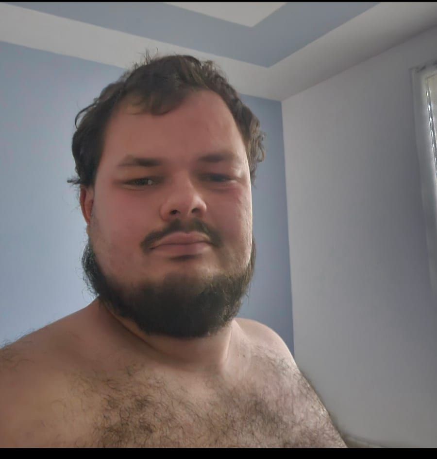 Profil de Darcy, 40 ans, Cruising gay à Chimay (Hainaut)