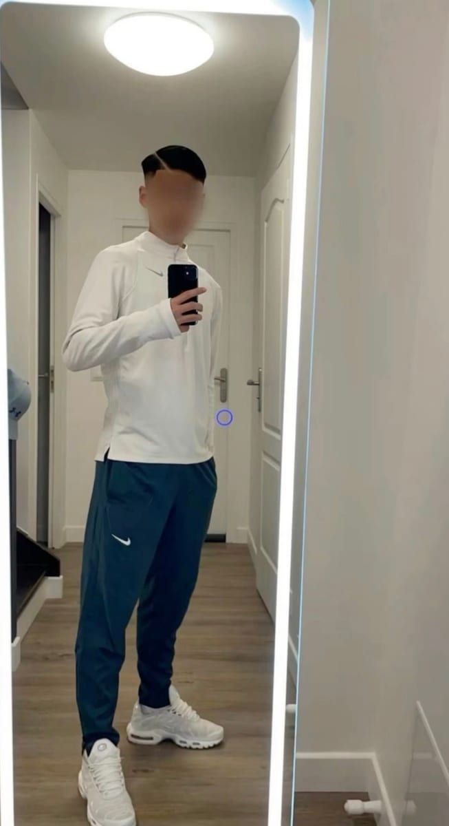 Profil de Tomer, 24 ans, Cruising gay à Hamoir (Liège)