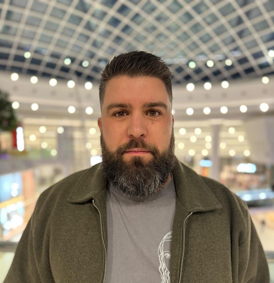 Profil de Nayel, 24 ans, Cruising gay à Andenne (Namur)