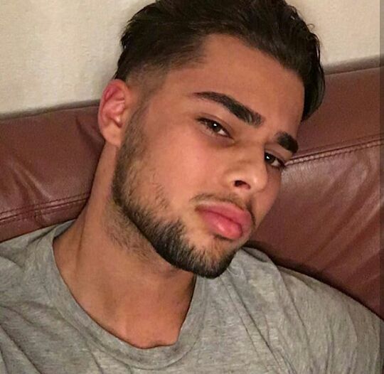 Profil de Loïck, 28 ans, Cruising gay à Comines-Warneton (Hainaut)