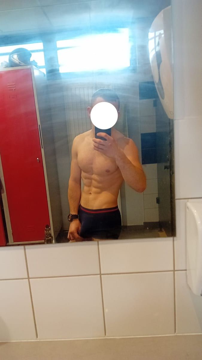 Zaher - Cruising gay à Silly Profil de Zaher, 29 ans, Cruising gay à Silly (Hainaut)