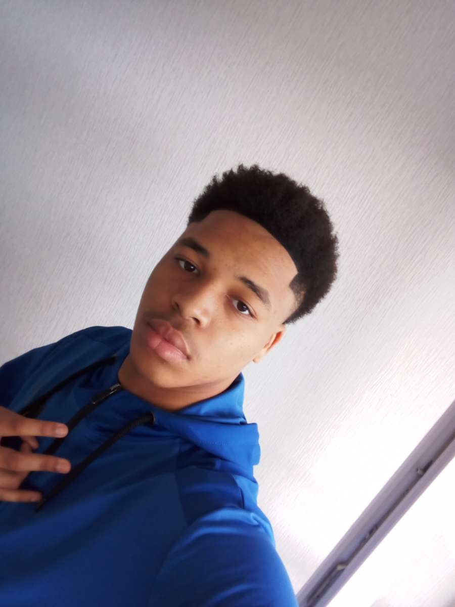 Profil de Halan, 45 ans, Cruising gay à Nivelles (Brabant wallon)