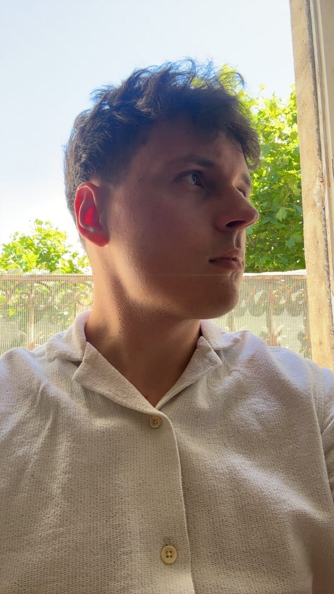 Profil de Sainte-luce, 30 ans, Cruising gay à Burdinne (Liège)