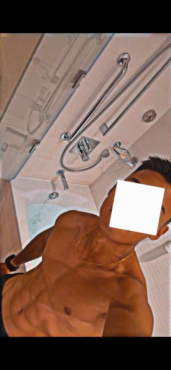 Profil de Hilal, 25 ans, Cruising gay à Amblève (Liège)