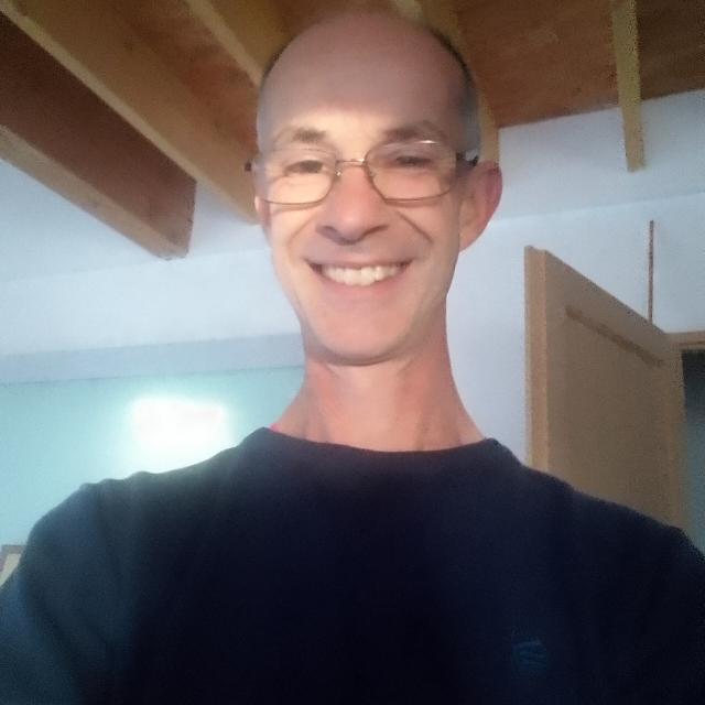 Profil de Djezon, 42 ans, Cruising gay à Châtelet (Hainaut)