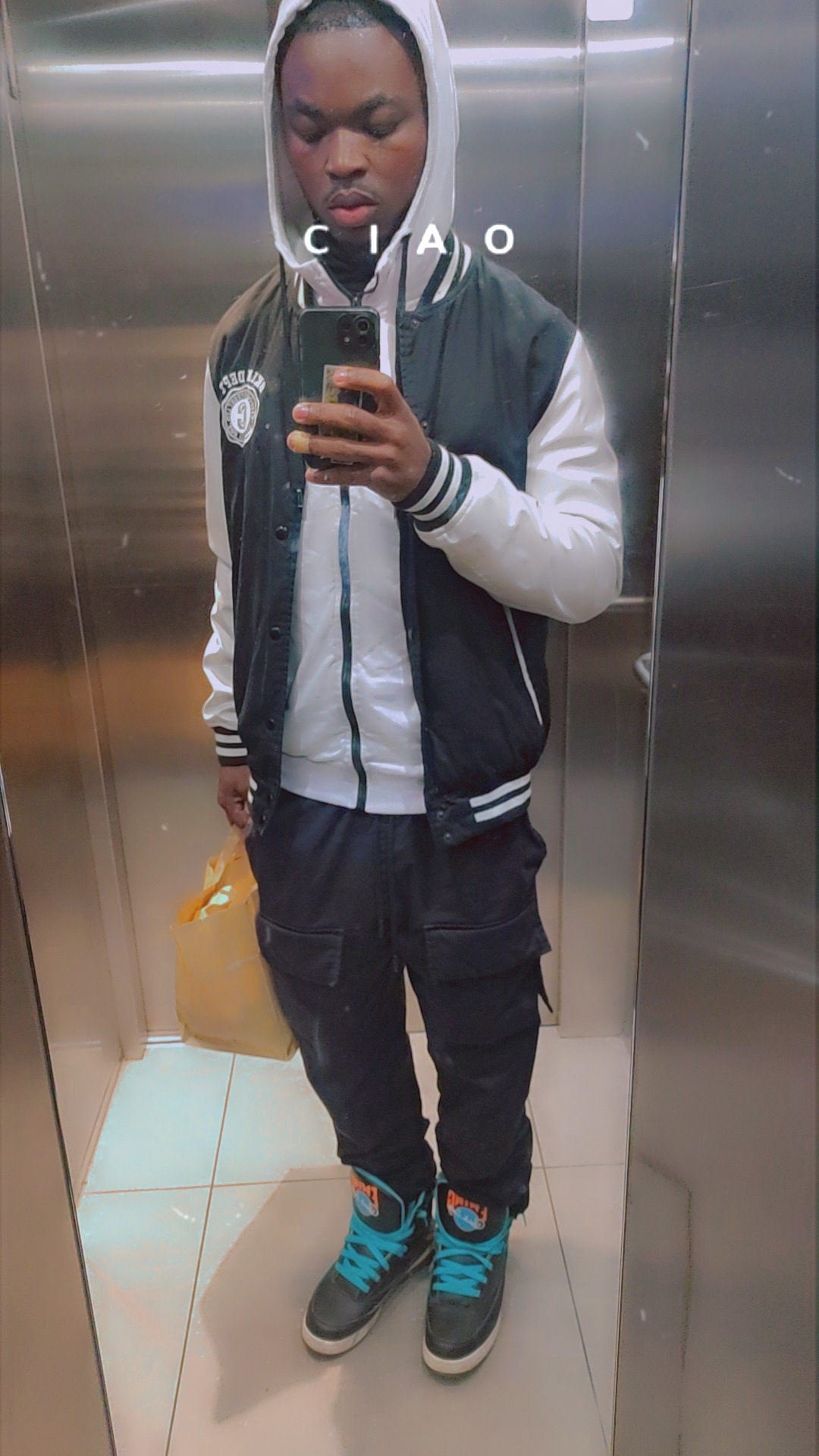 Raoul - Cruising gay à Geer Profil de Raoul, 34 ans, Cruising gay à Geer (Liège)