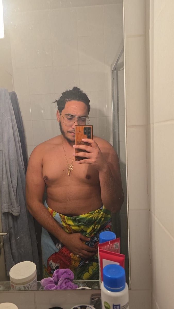 Profil de Amer, 23 ans, Cruising gay à Anderlues (Hainaut)