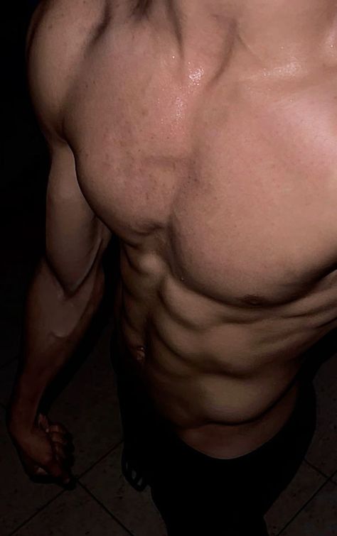 Profil de Nando, 29 ans, Cruising gay à Saint-Nicolas (Liège)