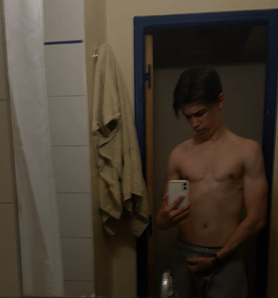 Profil de Willan, 25 ans, Cruising gay à Nivelles (Brabant wallon)