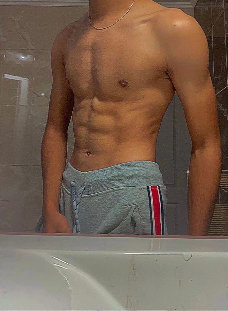 Profil de Aarone, 24 ans, Cruising gay à Hamois (Namur)