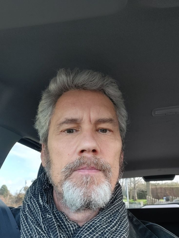 Profil de Nino, 33 ans, Cruising gay à Quévy (Hainaut)
