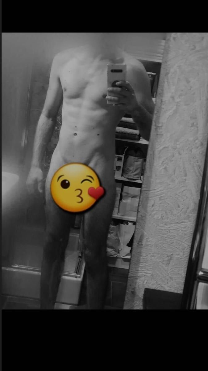 Profil de Divin, 23 ans, Cruising gay à Comblain-au-Pont (Liège)