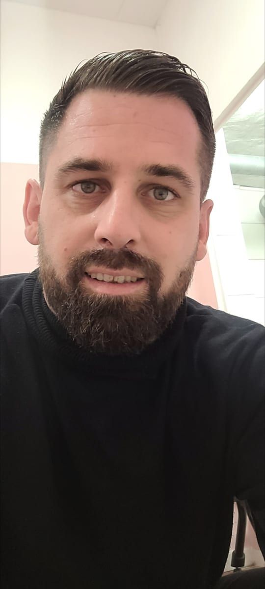 Profil de Lilouan, 38 ans, Cruising gay à Sprimont (Liège)