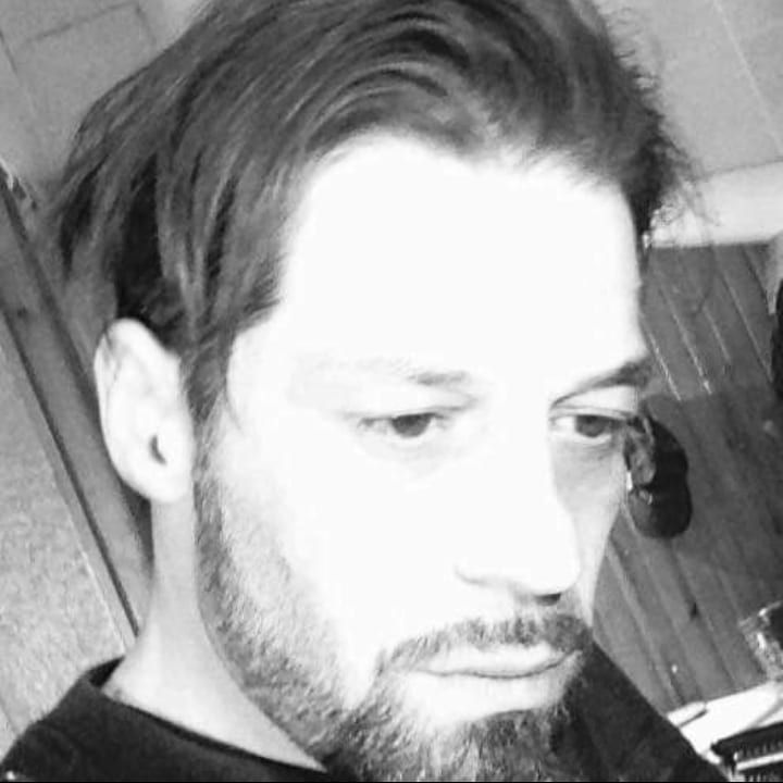 Profil de Dawoud, 40 ans, Cruising gay à Gedinne (Namur)