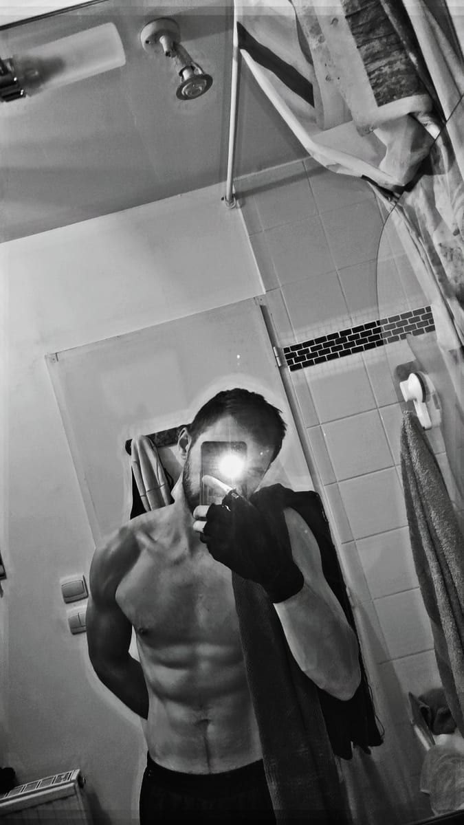 Profil de Safouane, 35 ans, Cruising gay à Andenne (Namur)