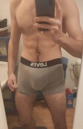Profil de Mahedine, 26 ans, Cruising gay à Uccle (Bruxelles-Capitale)