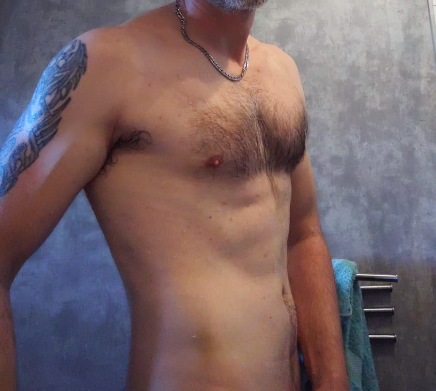 Profil de Benaouda, 30 ans, Cruising gay à Perwez (Brabant wallon)