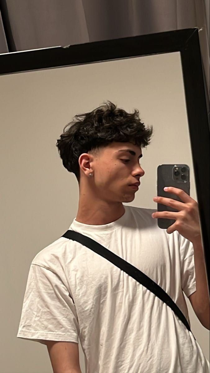 Profil de Uldrich, 24 ans, Cruising gay à Hannut (Liège)
