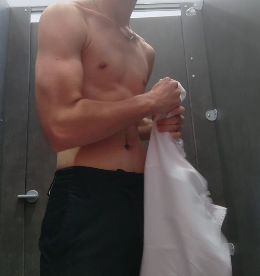 Profil de Clodius, 27 ans, Cruising gay à Florennes (Namur)