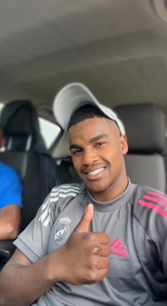 Profil de Malonn, 24 ans, Cruising gay à Viroinval (Namur)