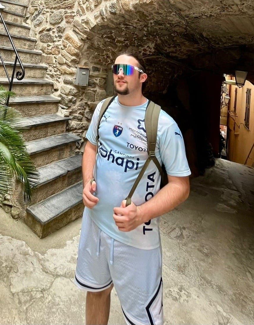 Profil de Yonas, 23 ans, Cruising gay à Morlanwelz (Hainaut)