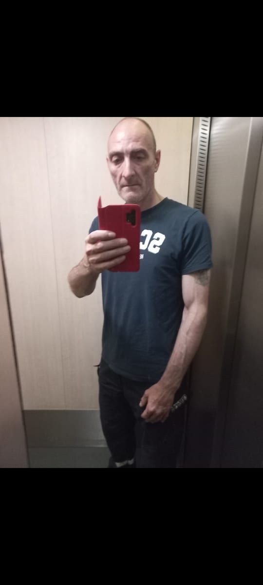 Mathis - Cruising gay à Rumes Profil de Mathis, 34 ans, Cruising gay à Rumes (Hainaut)