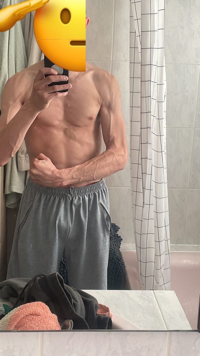 Profil de Enzzo, 32 ans, Cruising gay à Ouffet (Liège)
