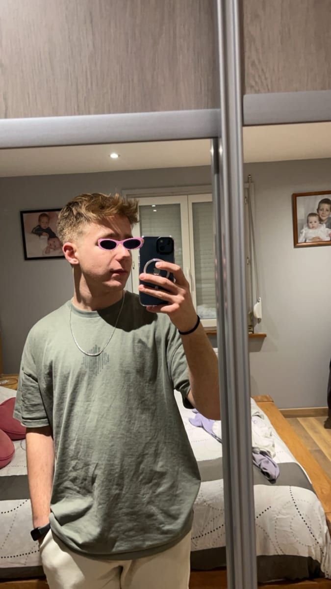 Profil de Anthime, 22 ans, Cruising gay à Evere (Bruxelles-Capitale)