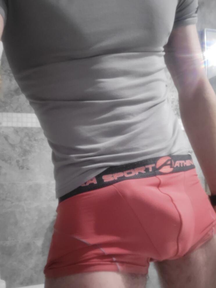 Magloire - Cruising gay à Lasne Profil de Magloire, 30 ans, Cruising gay à Lasne (Brabant wallon)