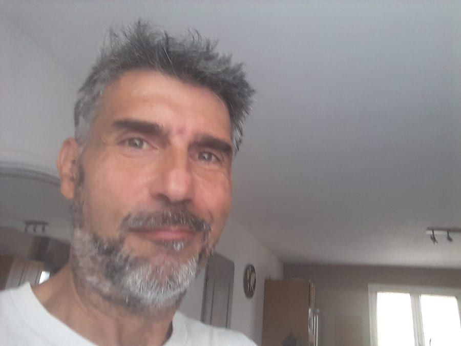 Jammel - Cruising gay à Silly Profil de Jammel, 28 ans, Cruising gay à Silly (Hainaut)