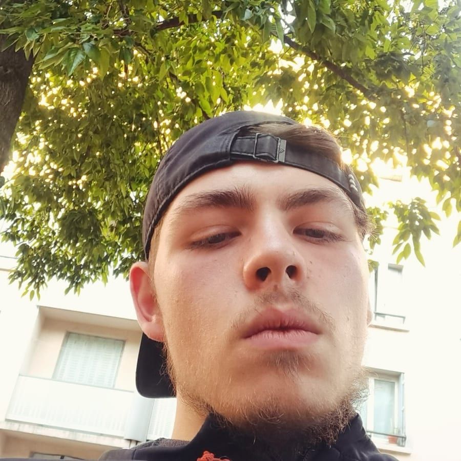 Profil de Mouslim, 45 ans, Cruising gay à Perwez (Brabant wallon)