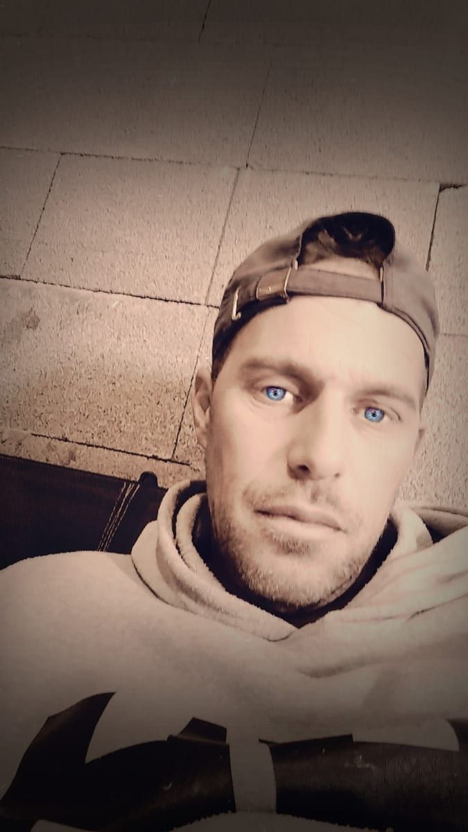 Profil de Maysan, 39 ans, Cruising gay à Perwez (Brabant wallon)