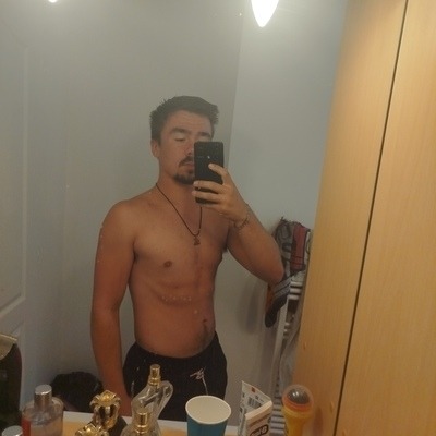 Rafik - Cruising gay à Chaumont-Gistoux Profil de Rafik, 37 ans, Cruising gay à Chaumont-Gistoux (Brabant wallon)