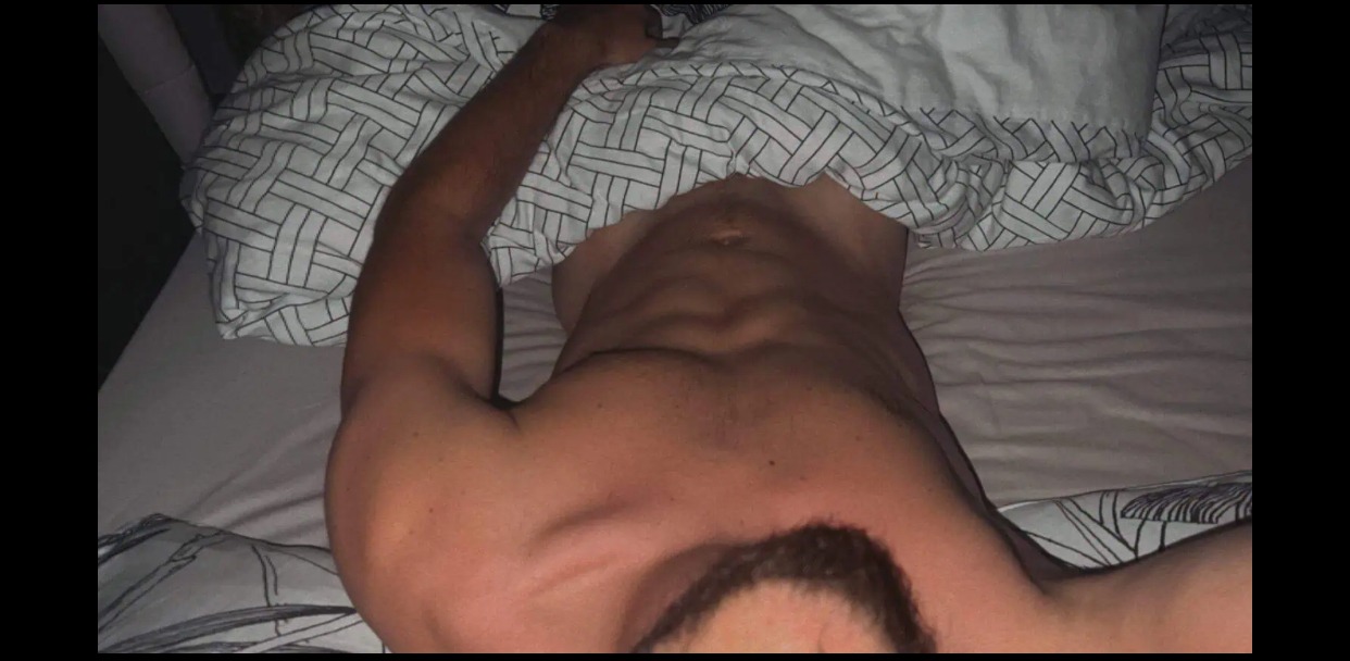Profil de Yvon, 22 ans, Cruising gay à Binche (Hainaut)