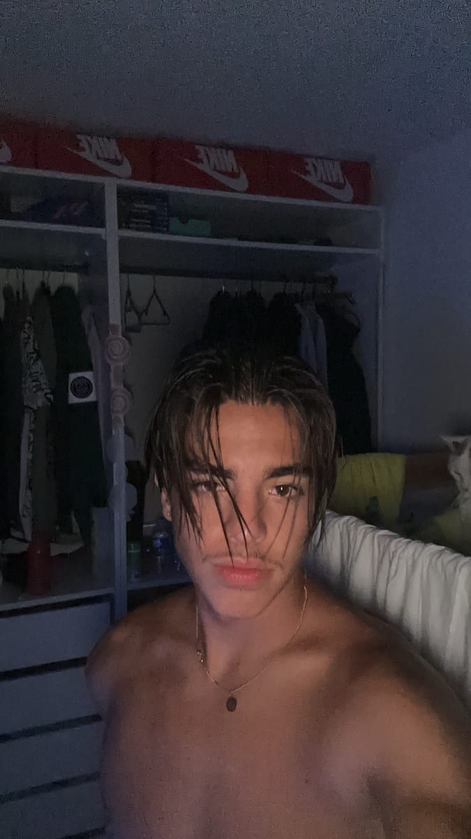 Profil de Ceszlaw, 29 ans, Cruising gay à Aubange (Luxembourg)